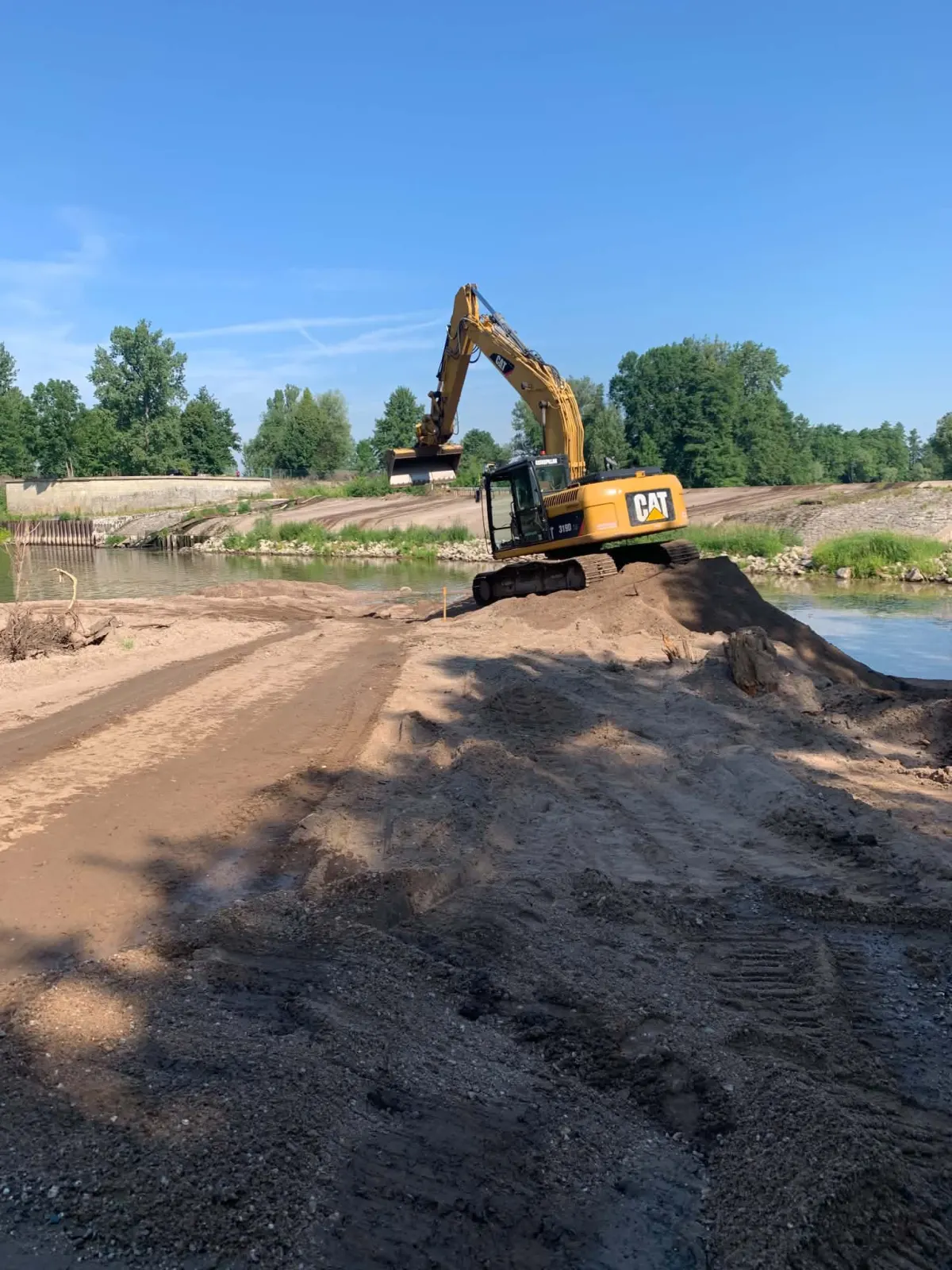 Flood-sediment removal from the Elbe — 9/10